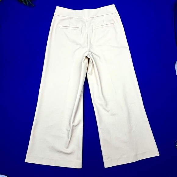 LOFT Pants - |•LOFT•| Beautiful Wide Leg Stretch Pants Size 4